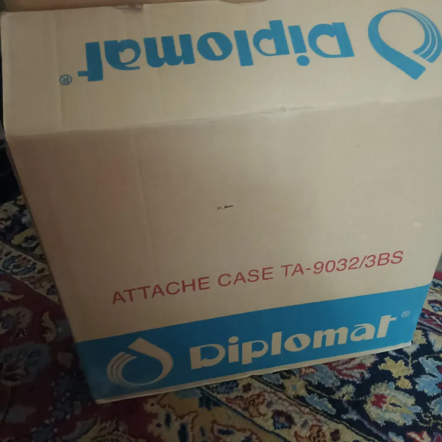 سامسونت دیپلمات آک بند