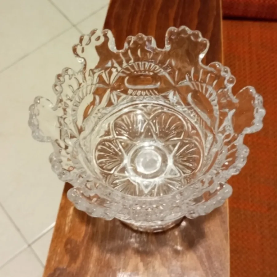 شکلات خوری پایه دار