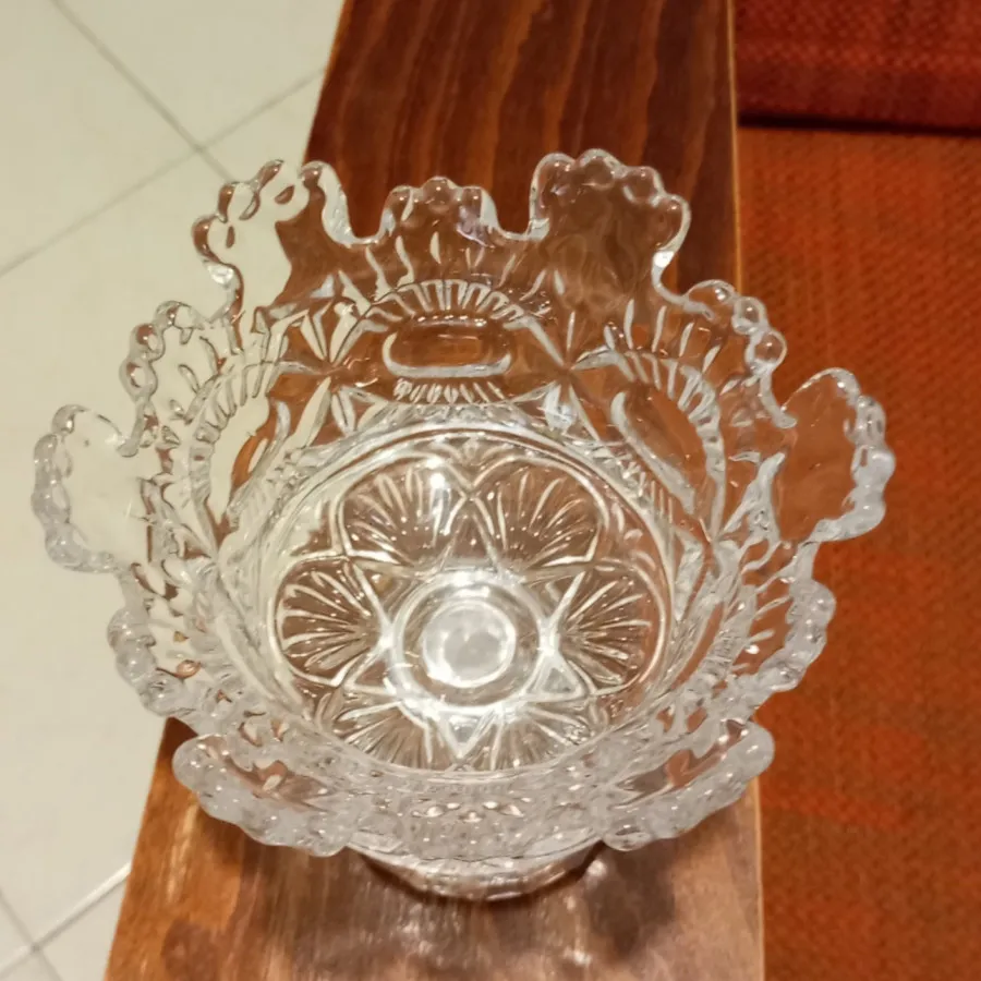 شکلات خوری پایه دار