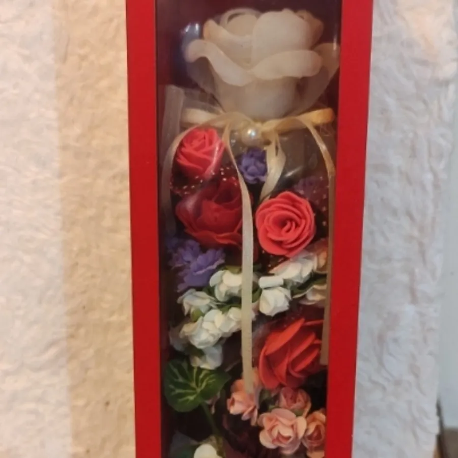 باکس چوبی پر گل