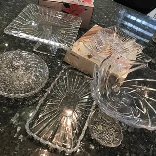 شیرینی خوری