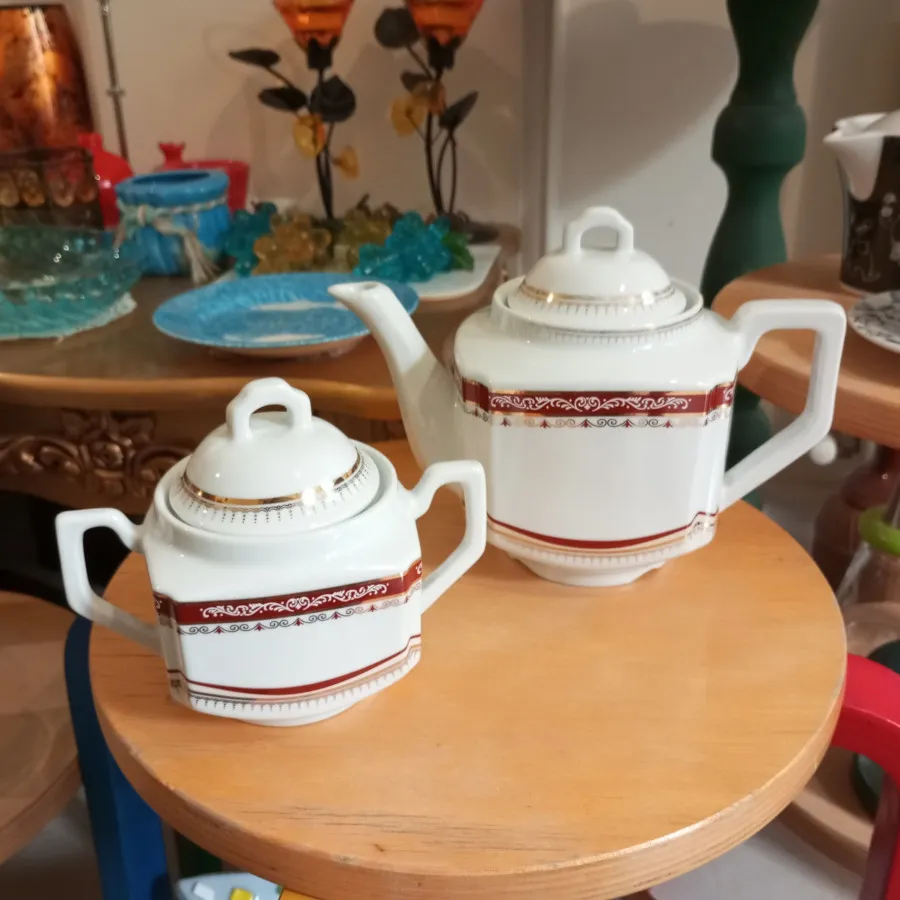 ست قوری و قندان چینی
