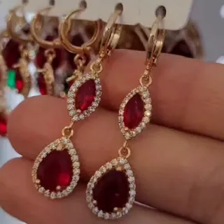گوشواره یاقوتی