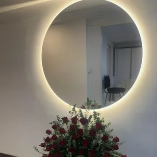 آینه دیواری