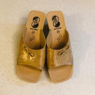 دمپایی زنانه آکبند