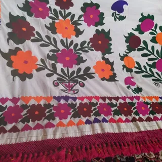 تزیینی دست دوز