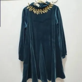 پیراهن نوزادی