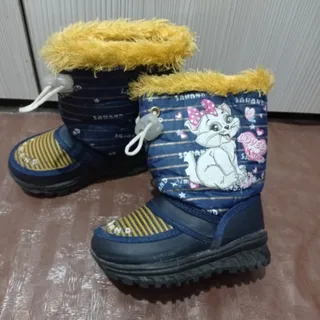 بوت بچگانه کیتی