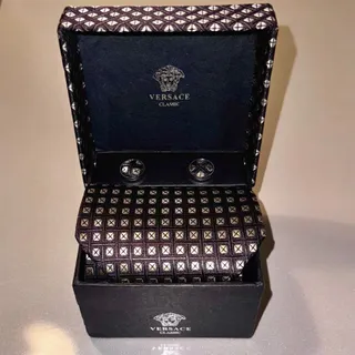 کراوات ودکمه سردستVersace