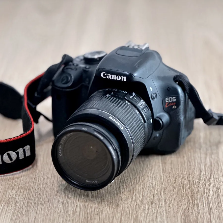 دوربین DSLR کانن
