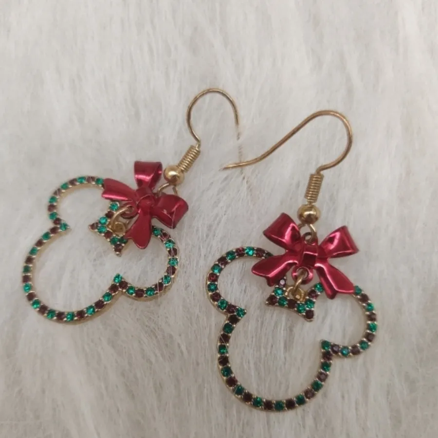 گوشواره میکی