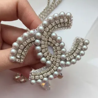 سنجاق سینه گوچی