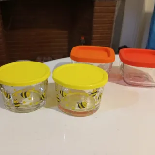 ظروف نگهدارنده شیشه ای