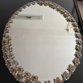 آینه بزرگ برنزی تک