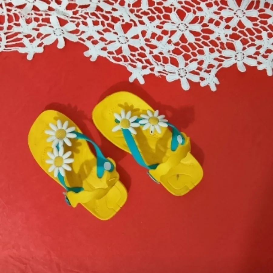 صندل بچگانه