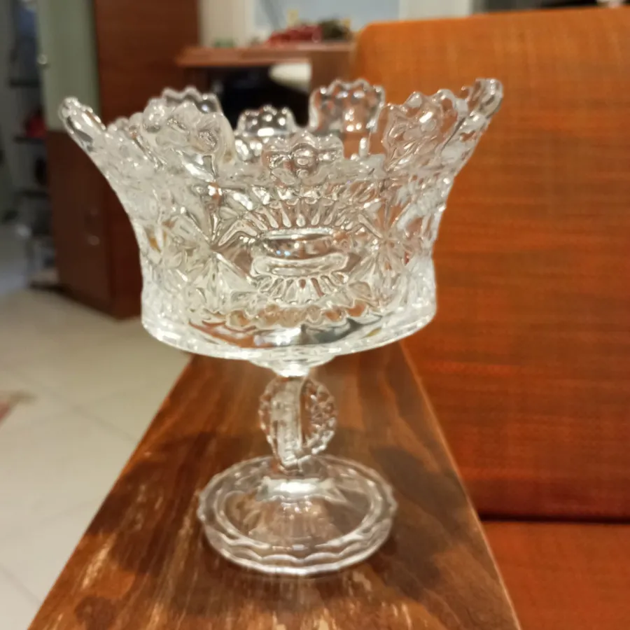 شکلات خوری پایه دار