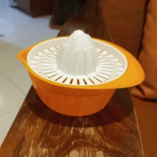 آبمیوه گیری نقلی