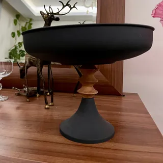 میوه خوری پایه دار