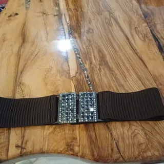 کمربندکشی نگینی