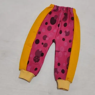 شلوار بچگانه