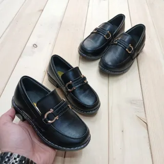 کفش پسرونه ارسال رایگان