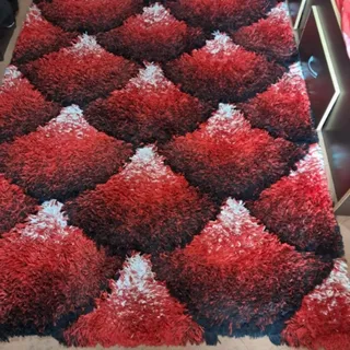 شگی قرمز و مشکی