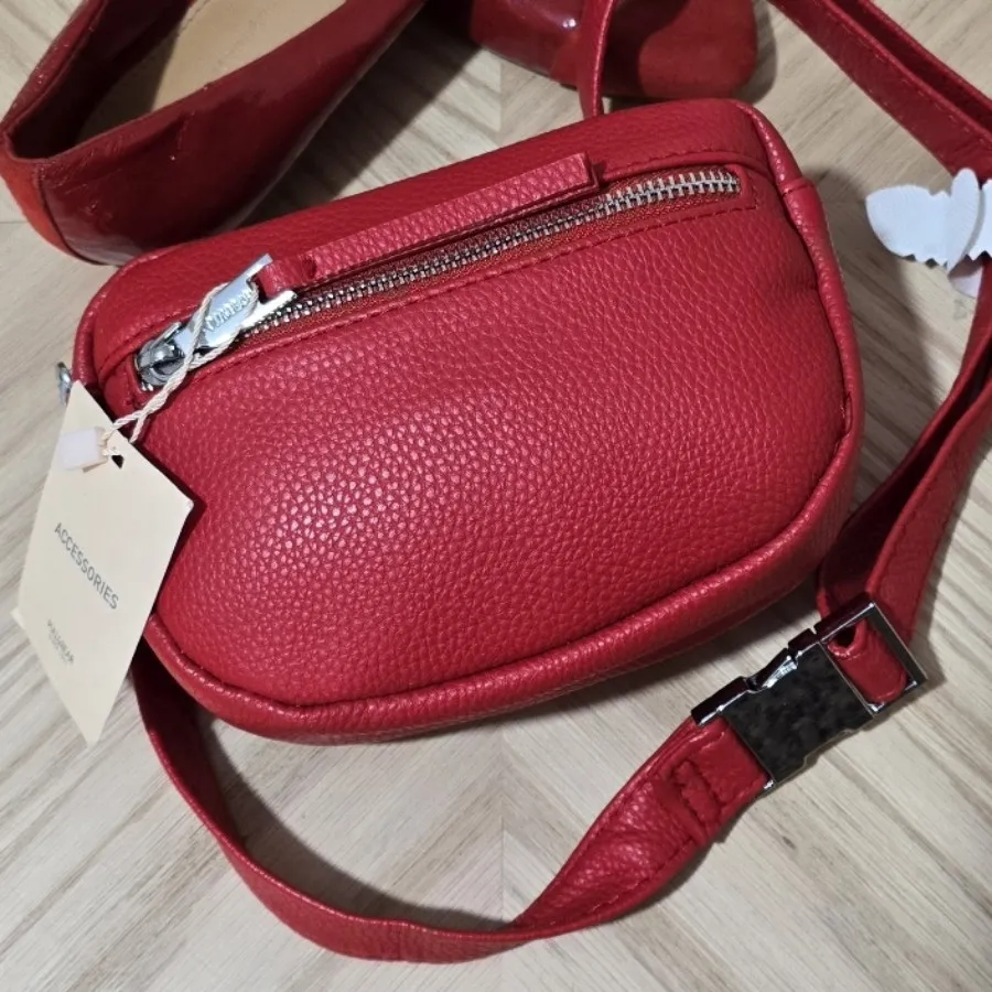 کیف pull bear