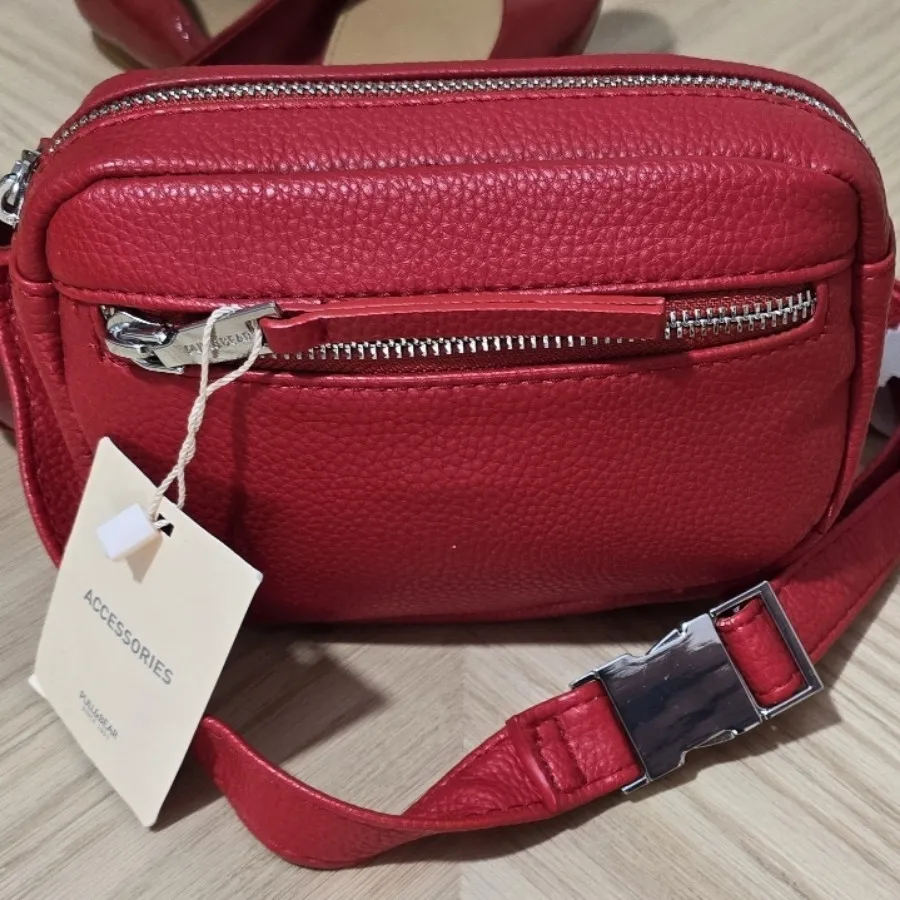 کیف pull bear