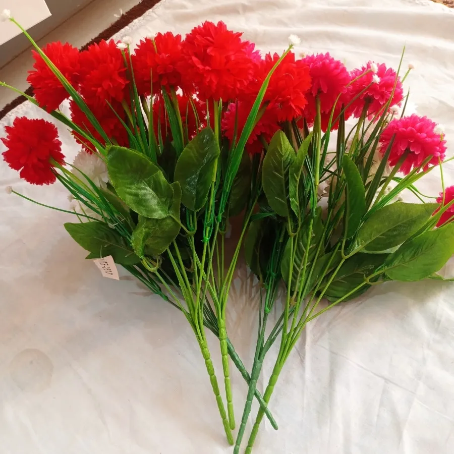 گل مصنوعی داوودی