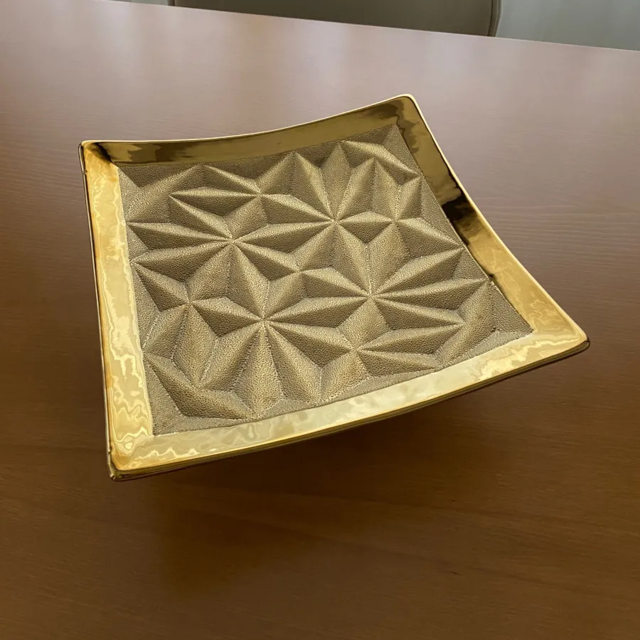 شیرینی خوری
