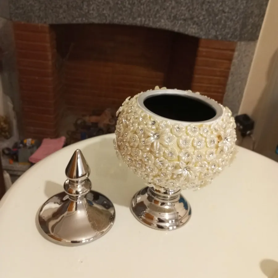 شکلات خوری نگین دار