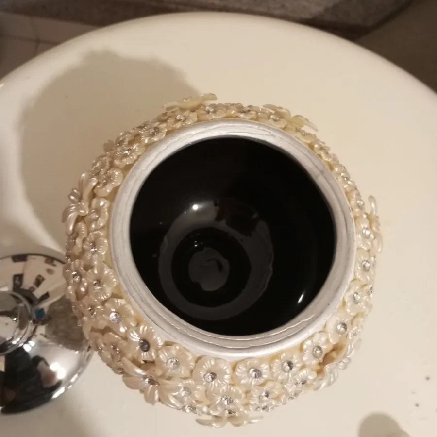 شکلات خوری نگین دار