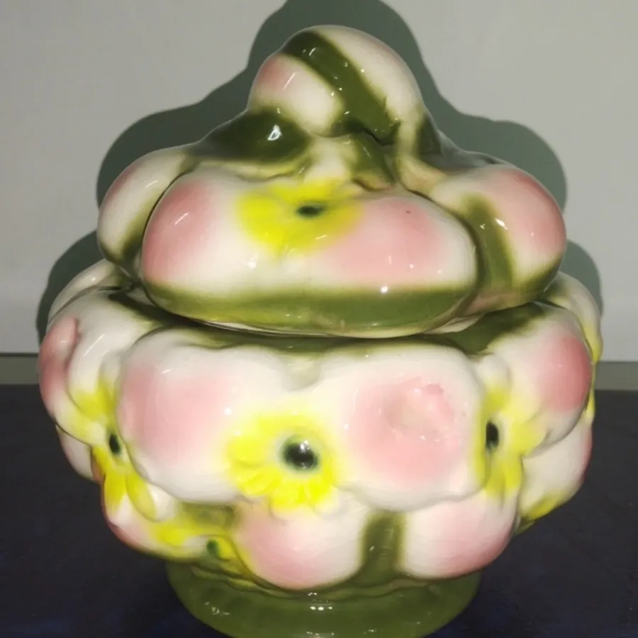 شکلات خوری قدیمی