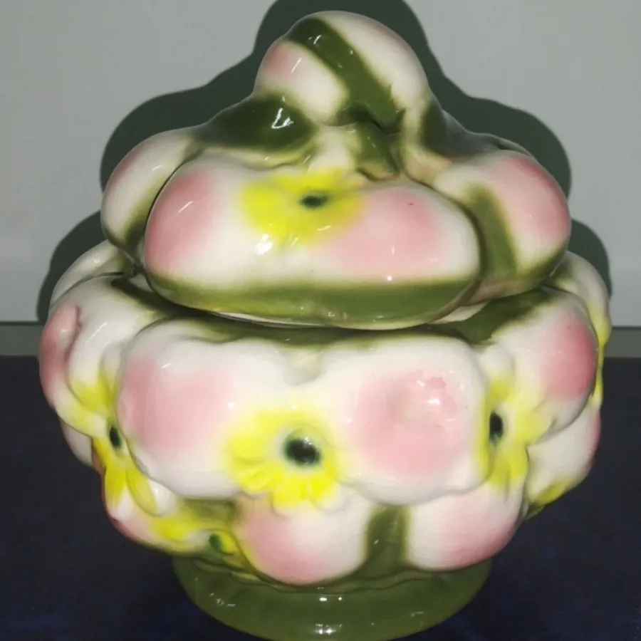 شکلات خوری قدیمی