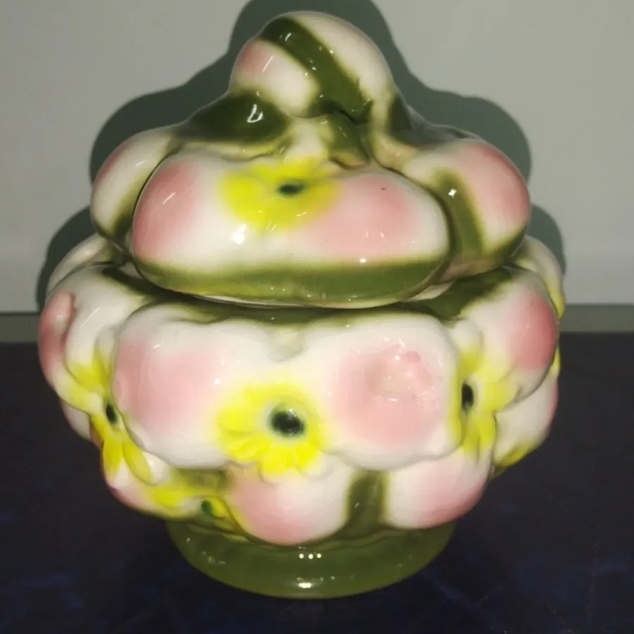 شکلات خوری قدیمی