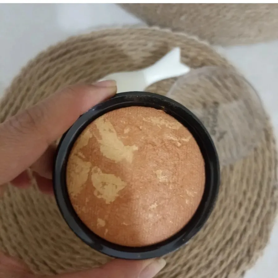رژگونه