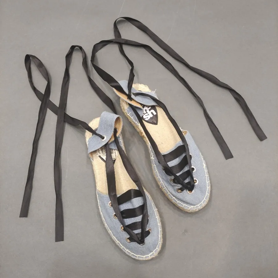 کفش کنفی جین برند Xti