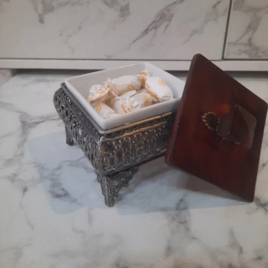 قندان