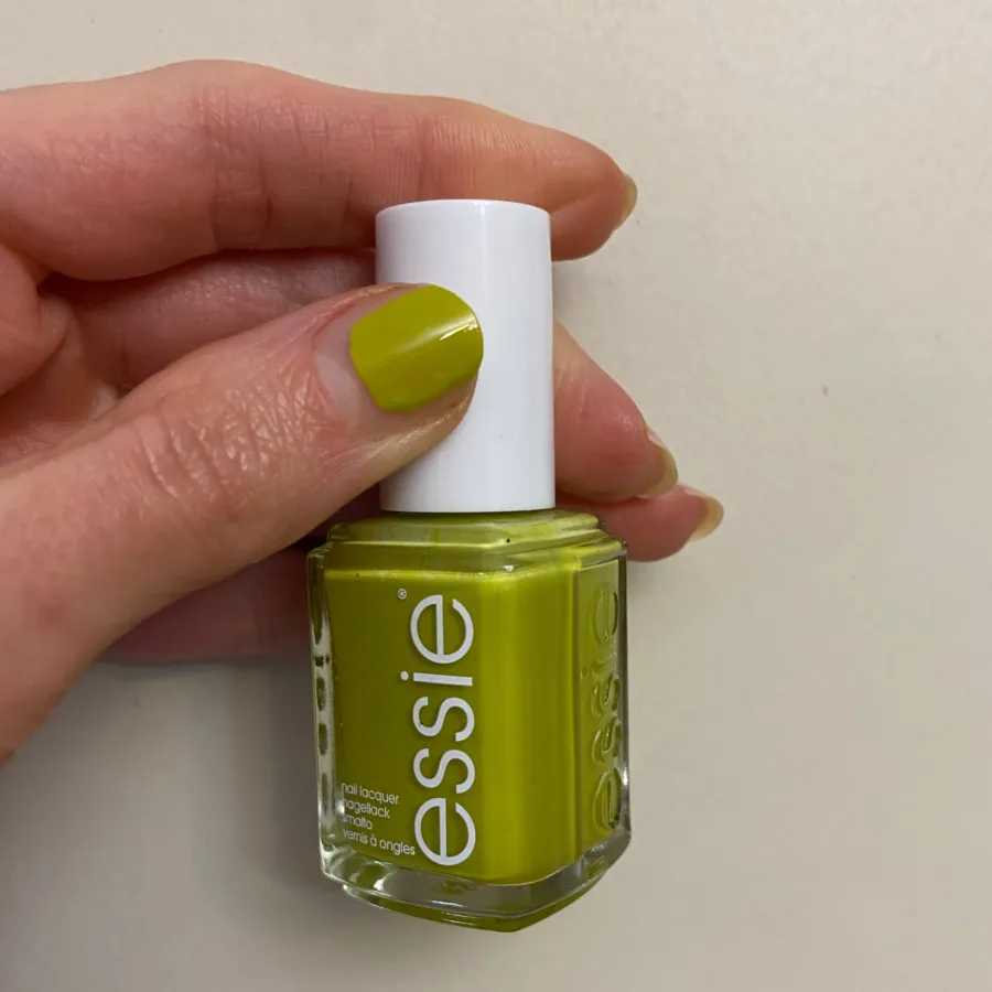 لاک essie
