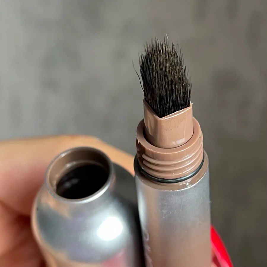 هاشور ابرو کوزه ای