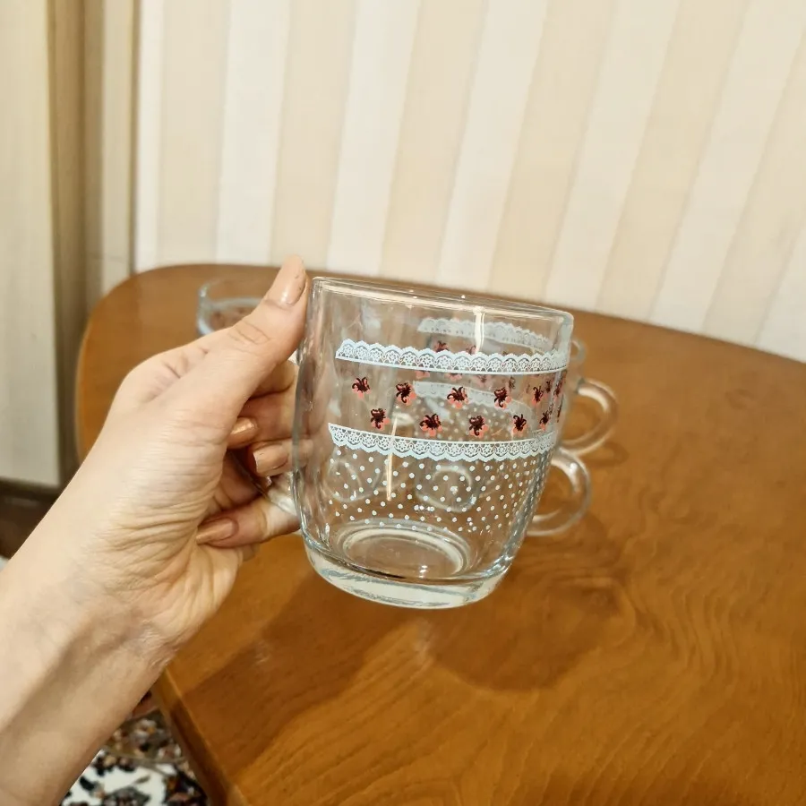 لیوان بزرگ دسته دار