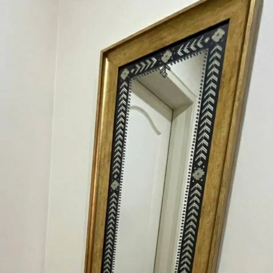 آینه چوبی