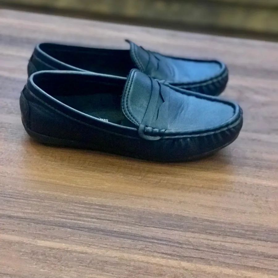کفش بچگانه