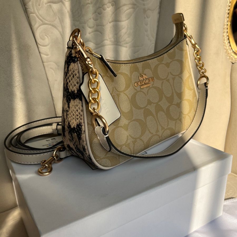 کیف زنانه کوچ