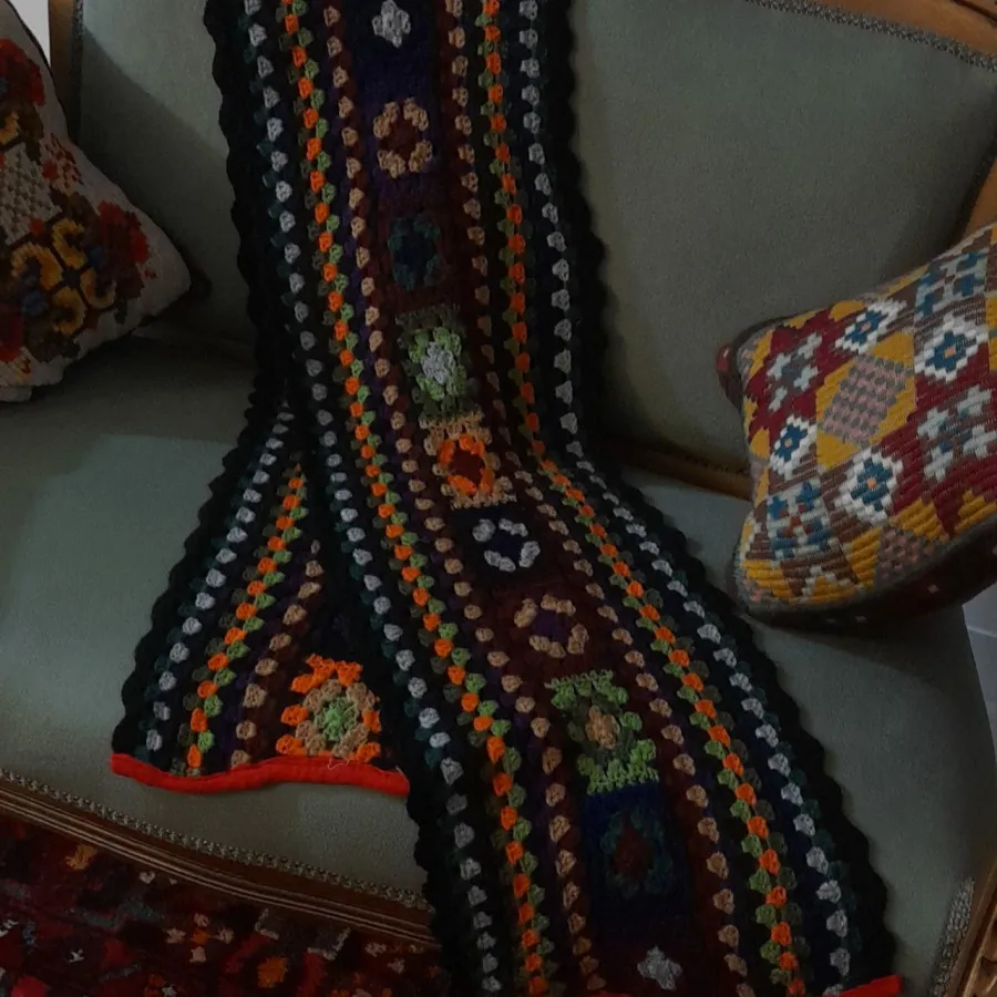 شال مبل،رانر