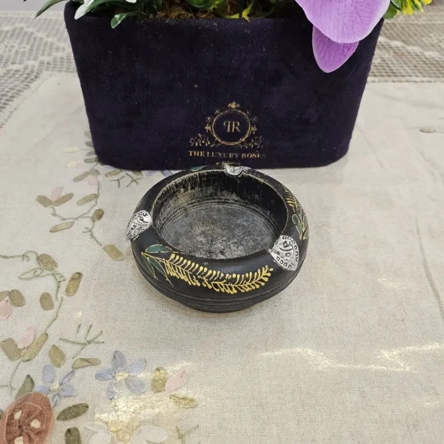 دکوری قدیمی چوبی