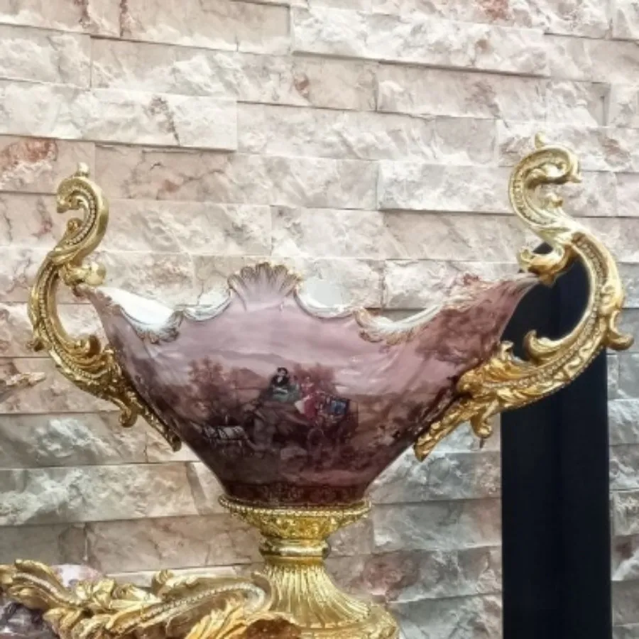 میوه خوری پایه دار
