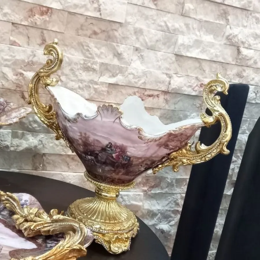 میوه خوری پایه دار