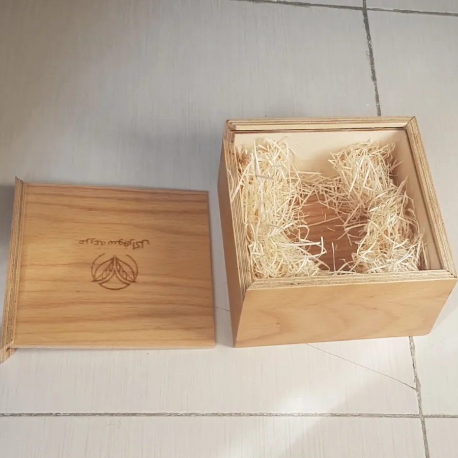 جعبه چوبی