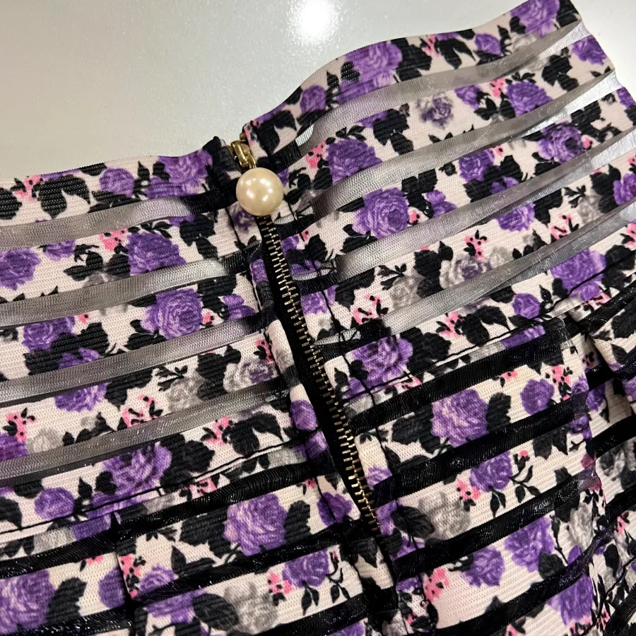 دامن شیک و عروسکی